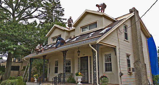 Best Roof Maintenance Services  in El Valle De Arroyo Seco, NM